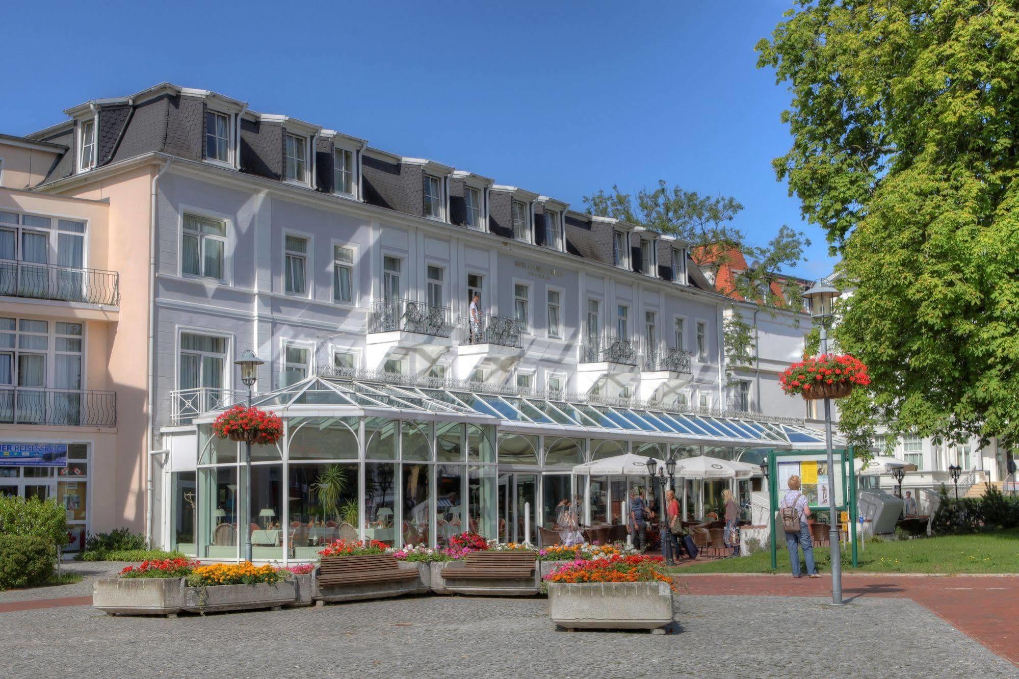 Seetelhotel Pommerscher Hof Heringsdorf  Exteriér fotografie